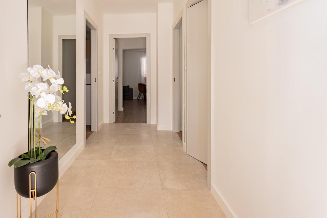 Apartmani Benzon Башка-Вода Экстерьер фото